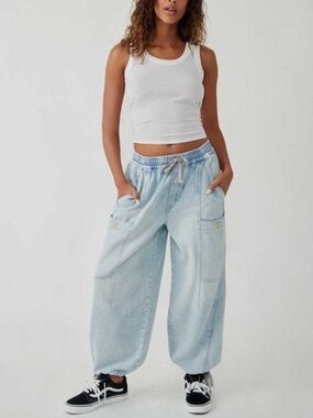 We The Free Bright-Eyed Low-Slung Jeans Moonstone Blue Barrel, Sz S